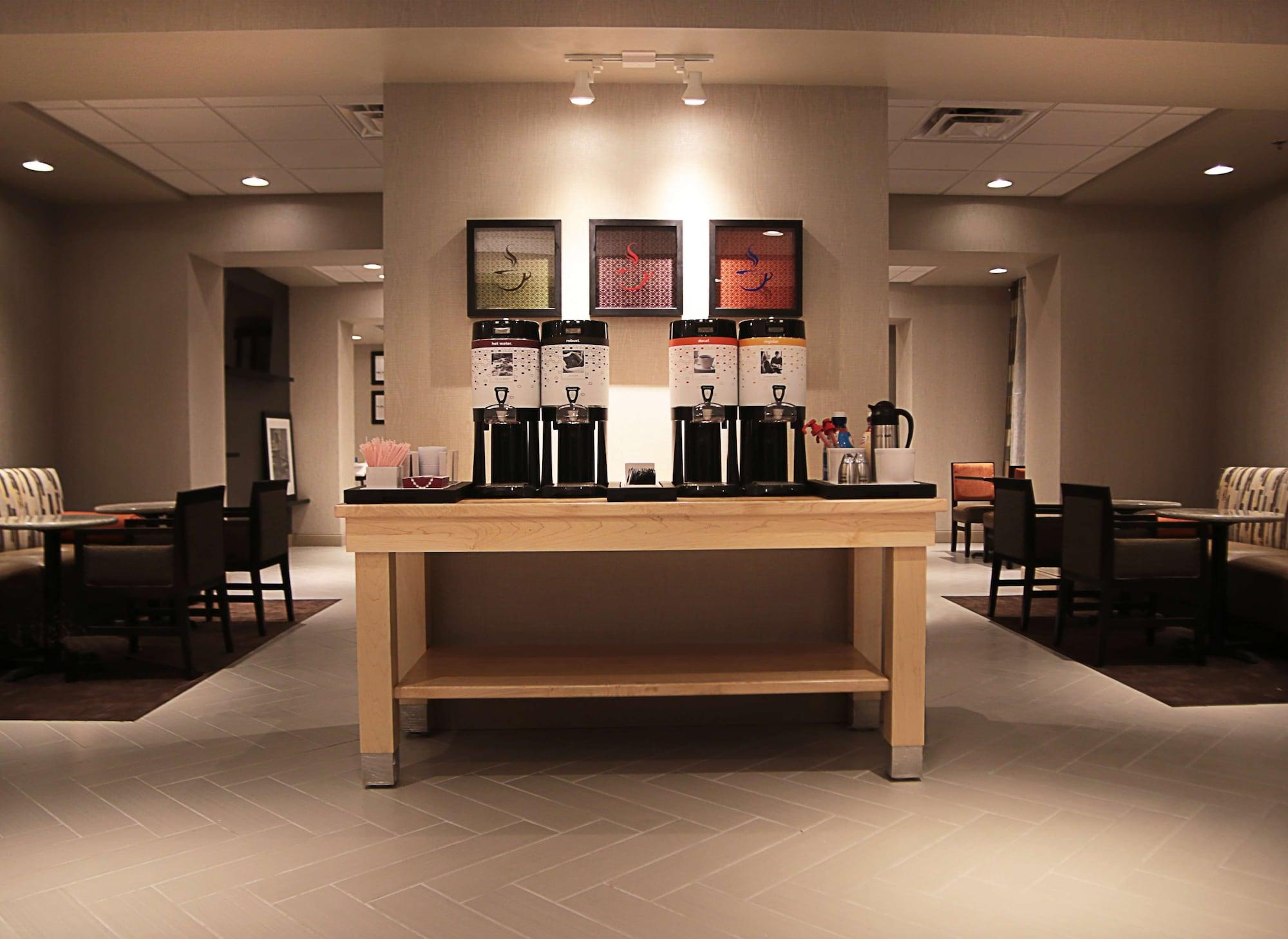 Restaurant Hampton Inn Lexington Medical Center