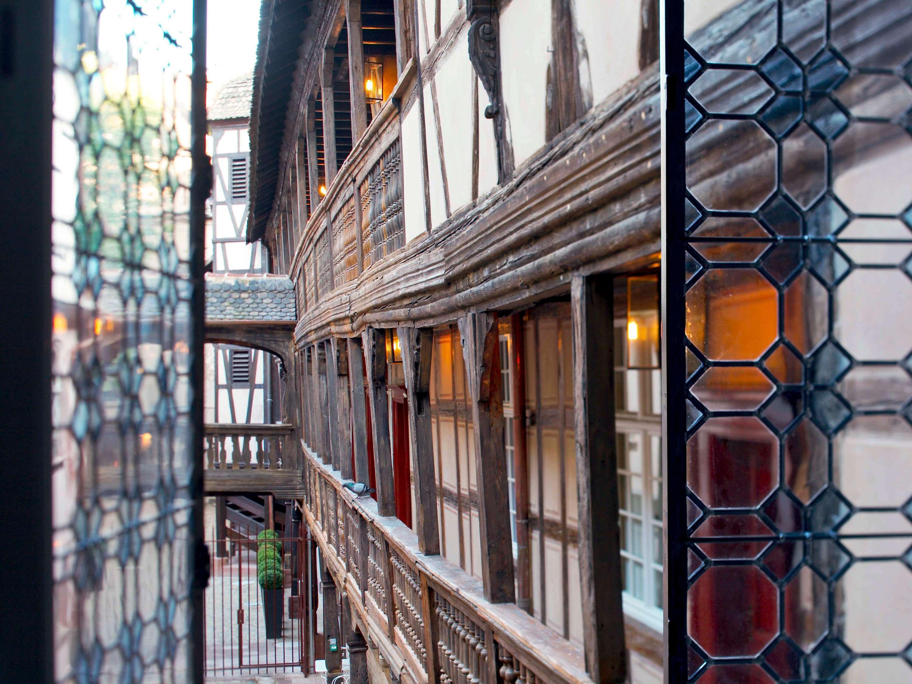 Vista Exterior Cour du Corbeau Hotel Strasbourg - MGallery Collection