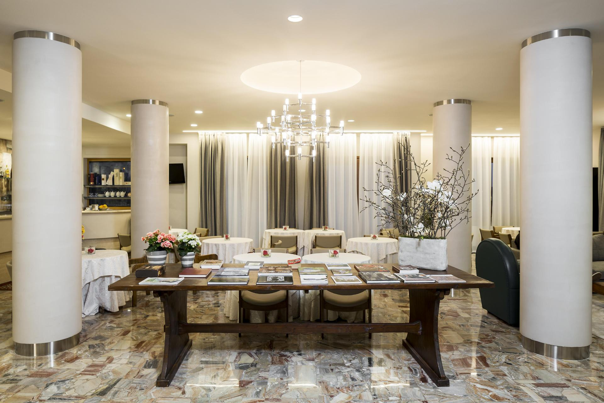 Vista Lobby Hotel Resort & Spa Miramonti