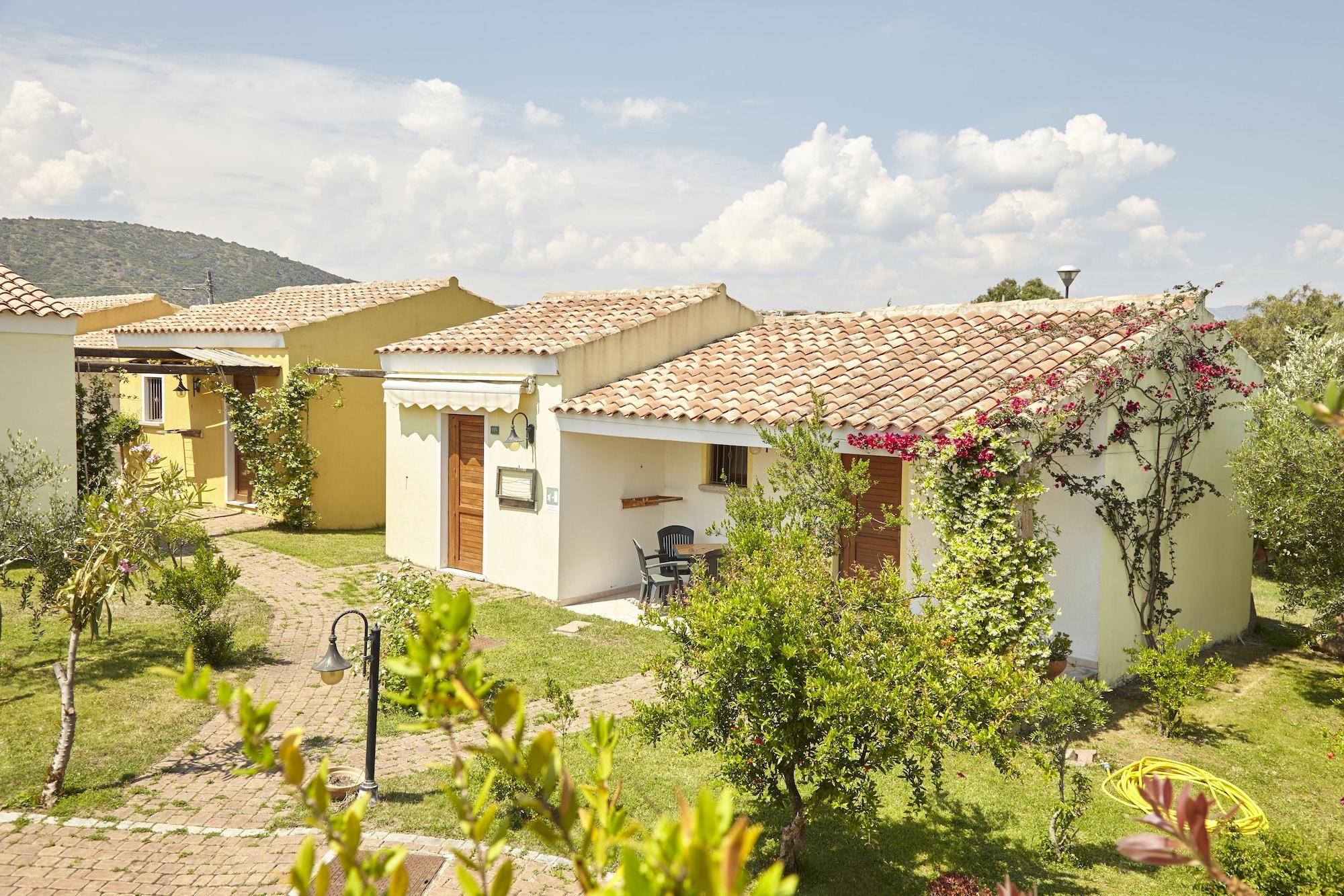 Vista Exterior Hotel Cala Mirto