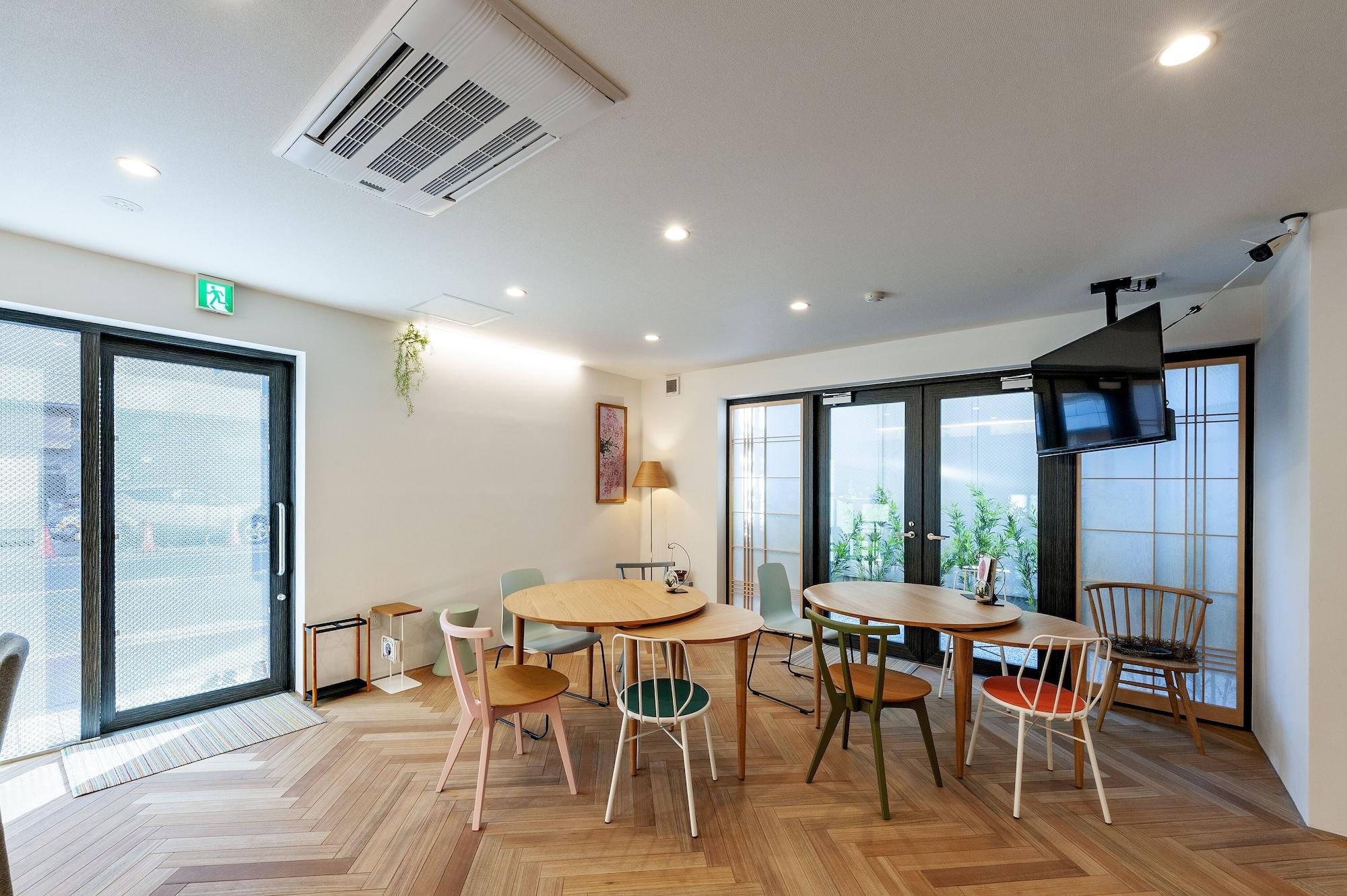Vista Lobby plat hostel keikyu haneda home