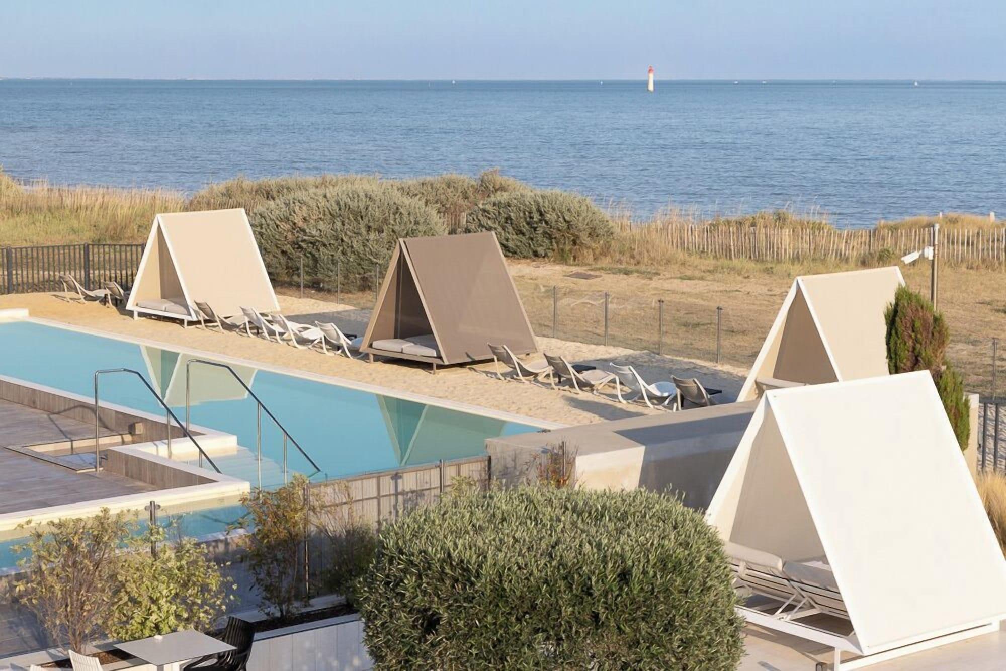 Vista Piscina Hôtel Atalante - Relais Thalasso & Spa