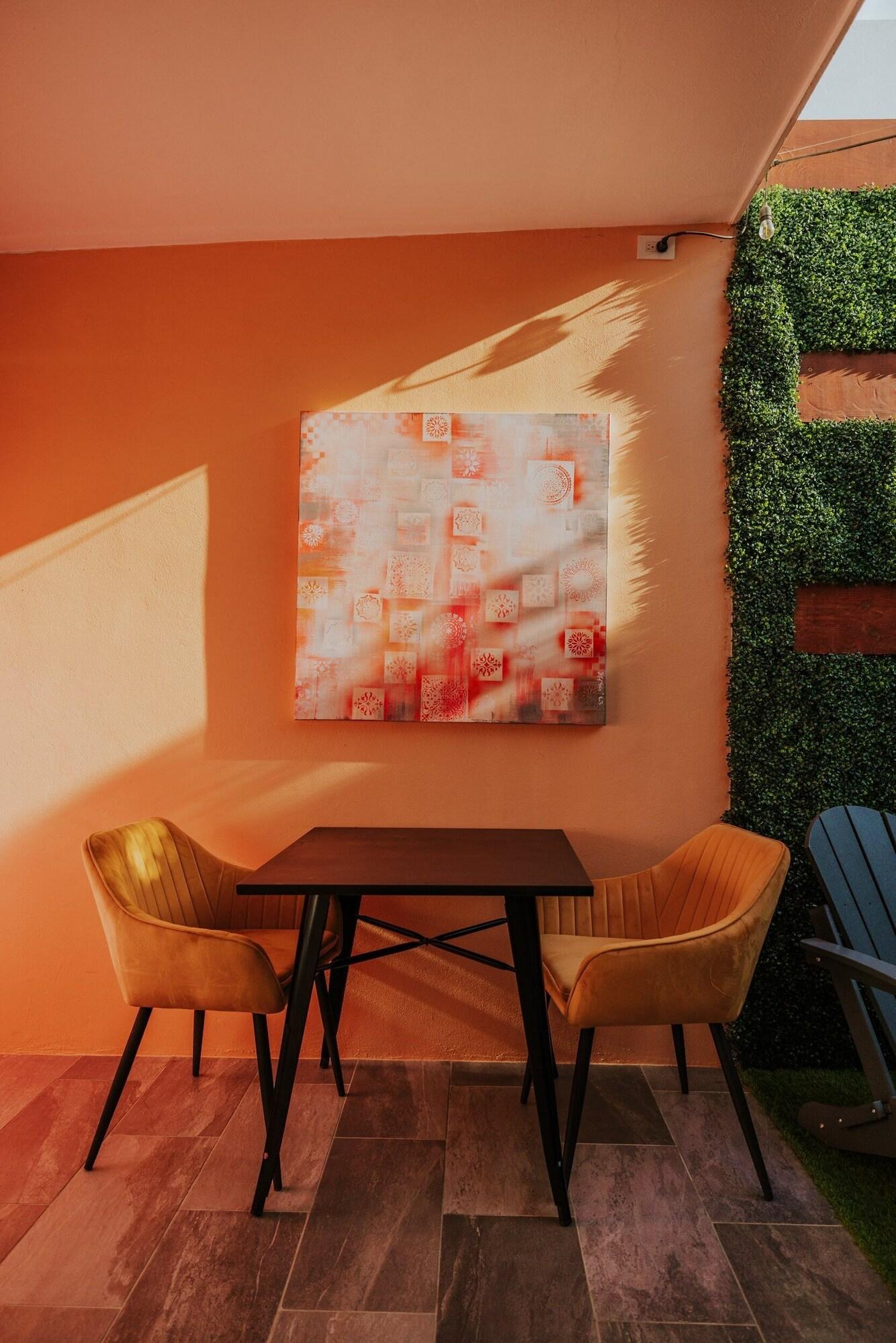 Equipamiento de Habitación Privada Stays - Private Pools & Colorful-Chic Boutique Hotel