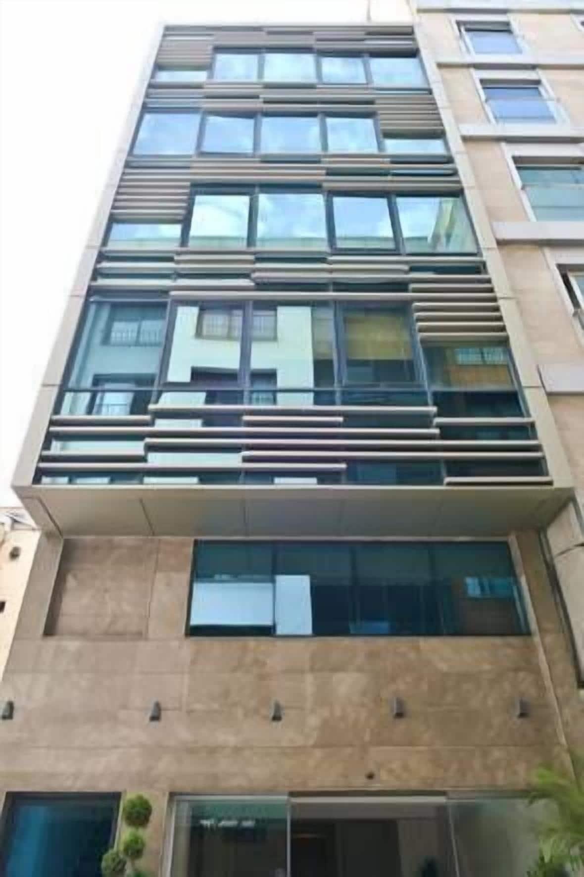 Vista Exterior Spil Suites