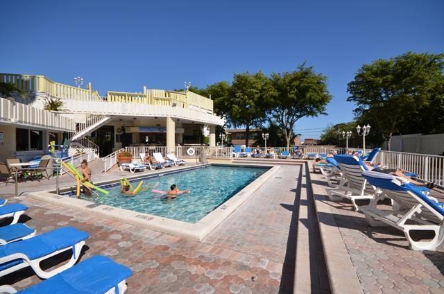 Pool view Fort Lauderdale Beach Resort