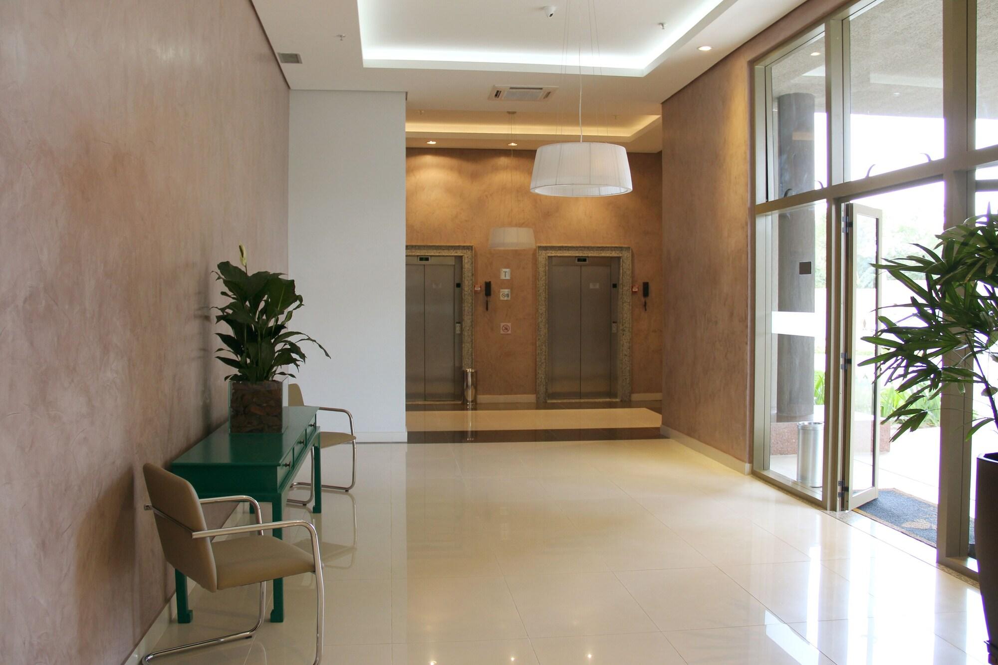 Vista Lobby Ferlho Suites Rio Centro