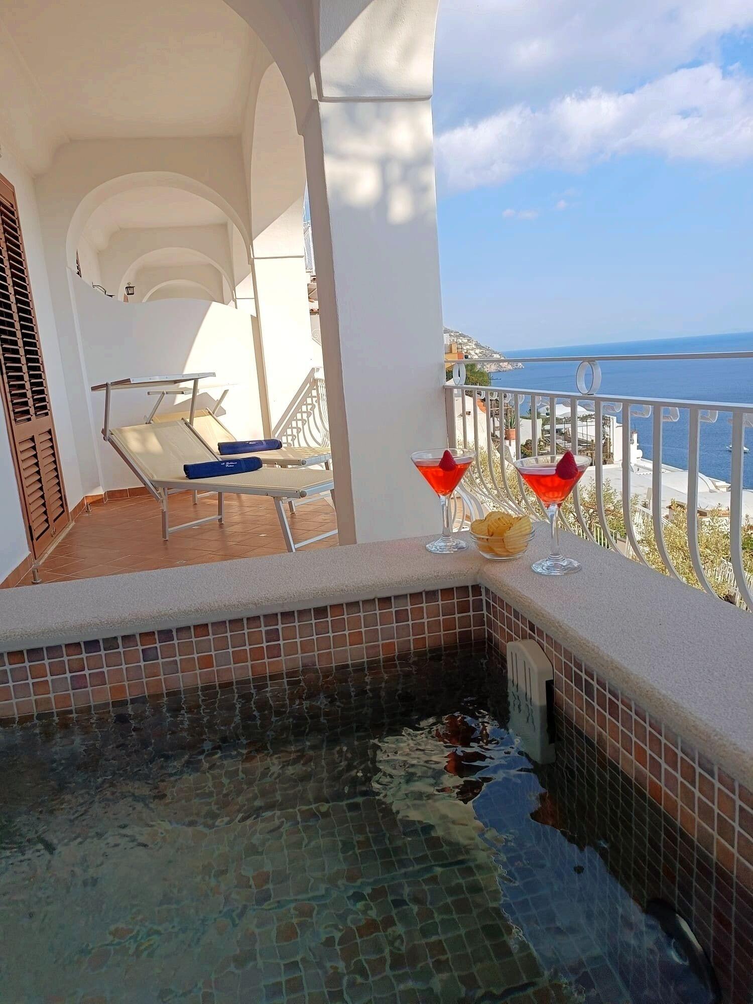 Vista Piscina Hotel Il Gabbiano