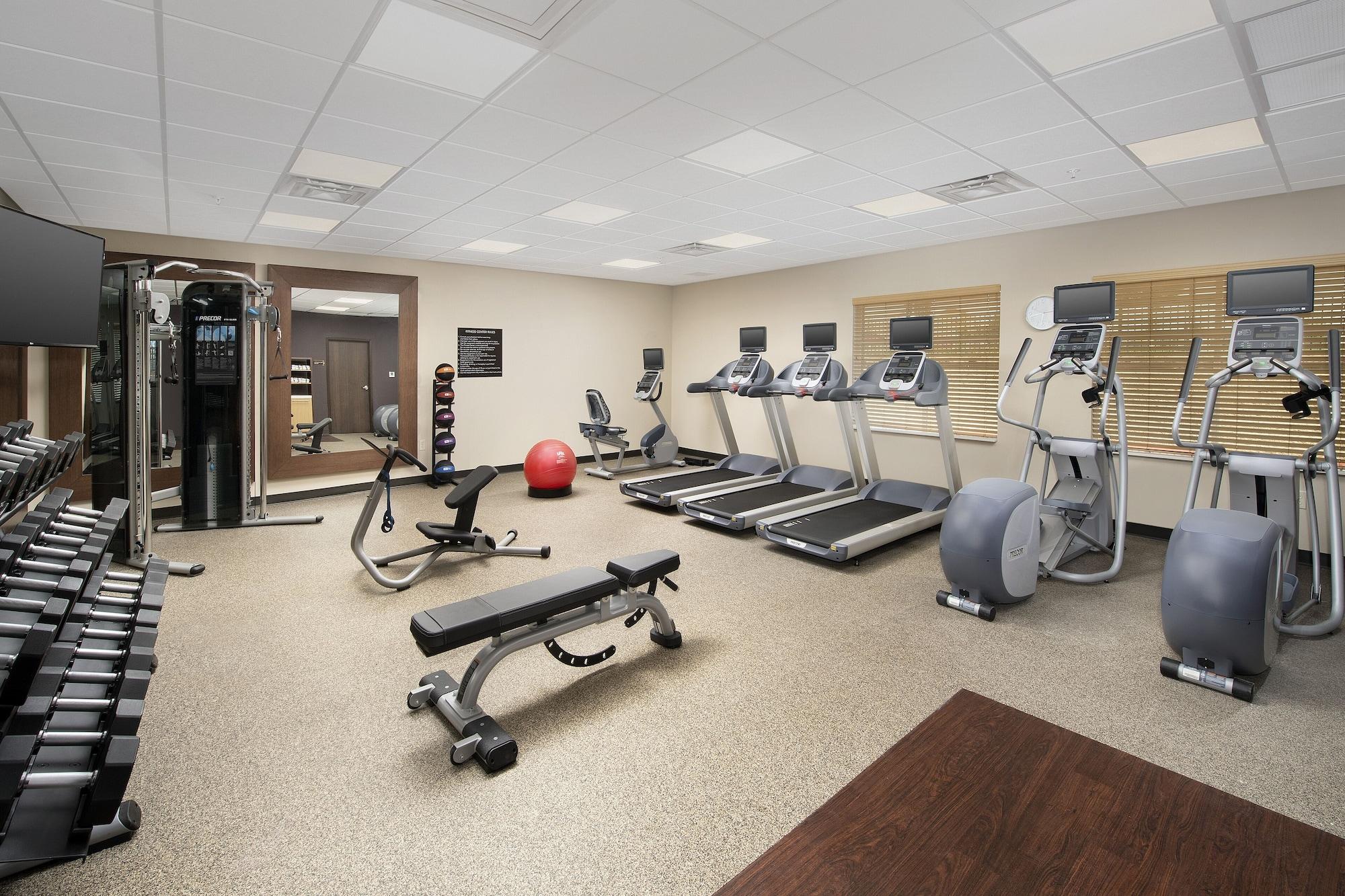 Gimnasio Homewood Suites by Hilton Dulles Int'l Airport