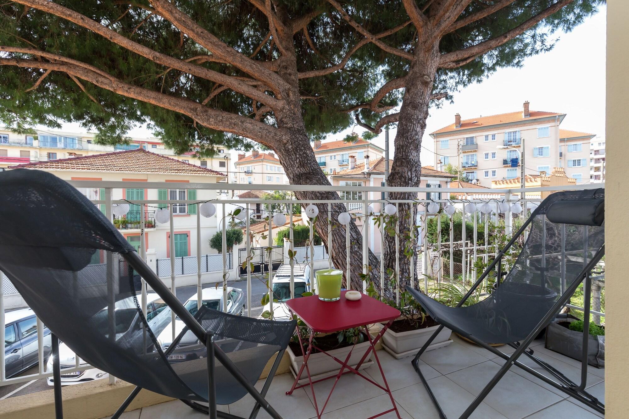 Vista Exterior Cannes City B&B