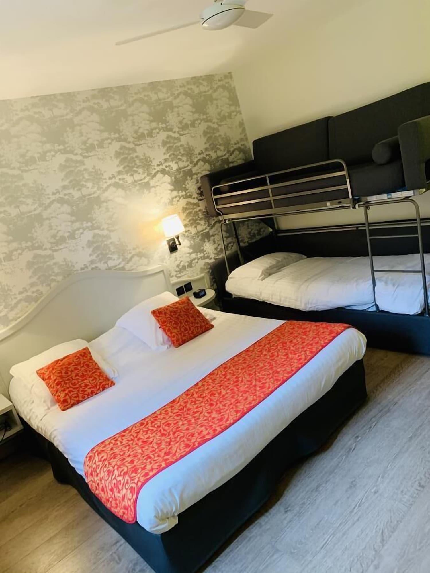 Habitación Citotel Le Cedre