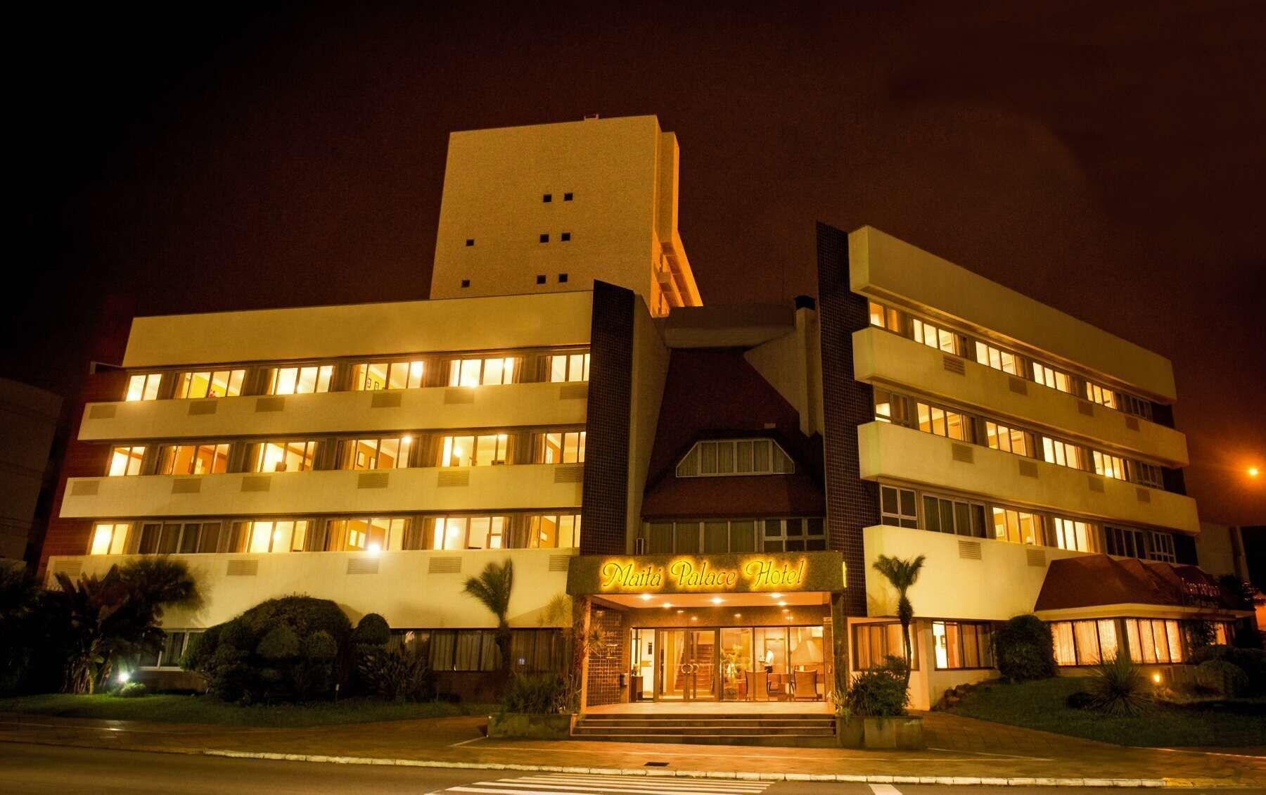 Vista Exterior Maita Palace Hotel