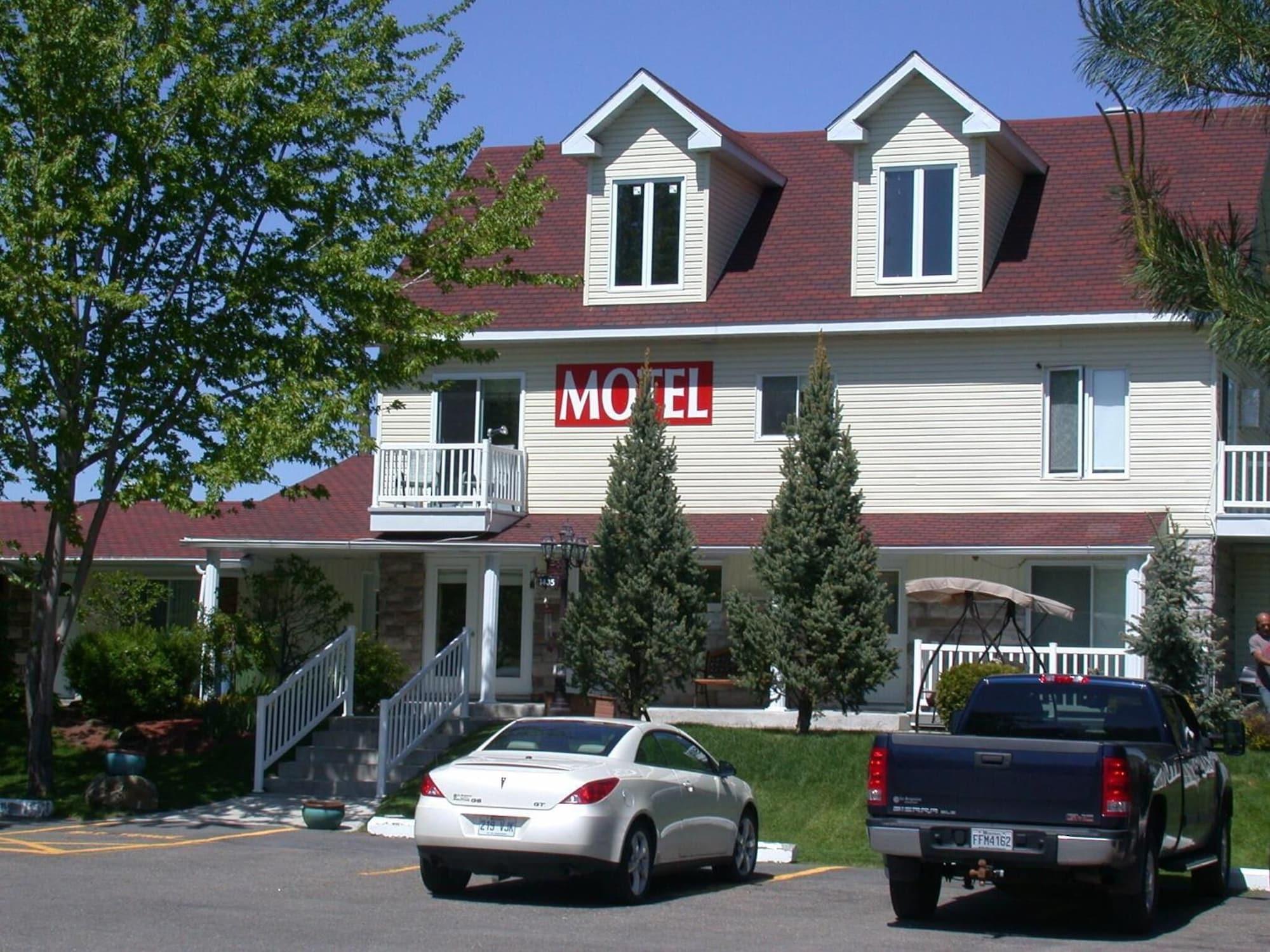 Vista Exterior Motel Derfal