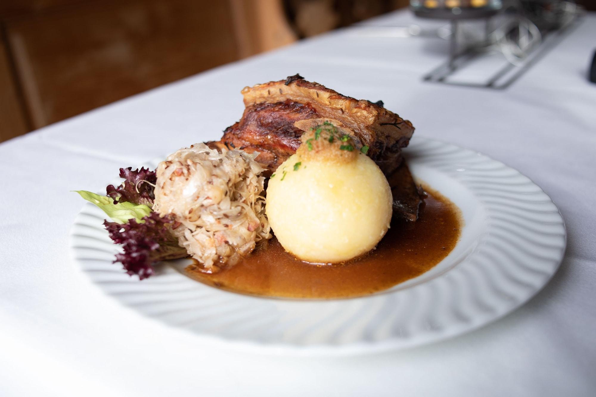 Restaurant Hotel zum Hirsch