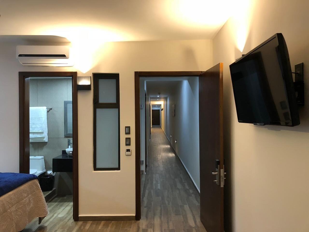 Varios Gold Palace Hotel