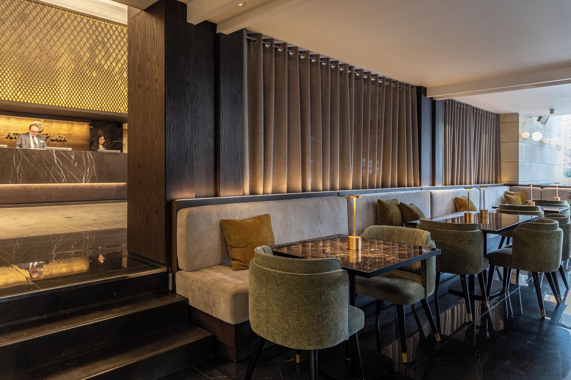 Bar/Salón NJV Athens Plaza Hotel