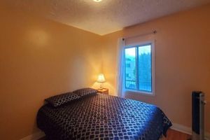 Renta temporal - King & Queen Beds, 2 Bedrooms Apartment with Parking, River View