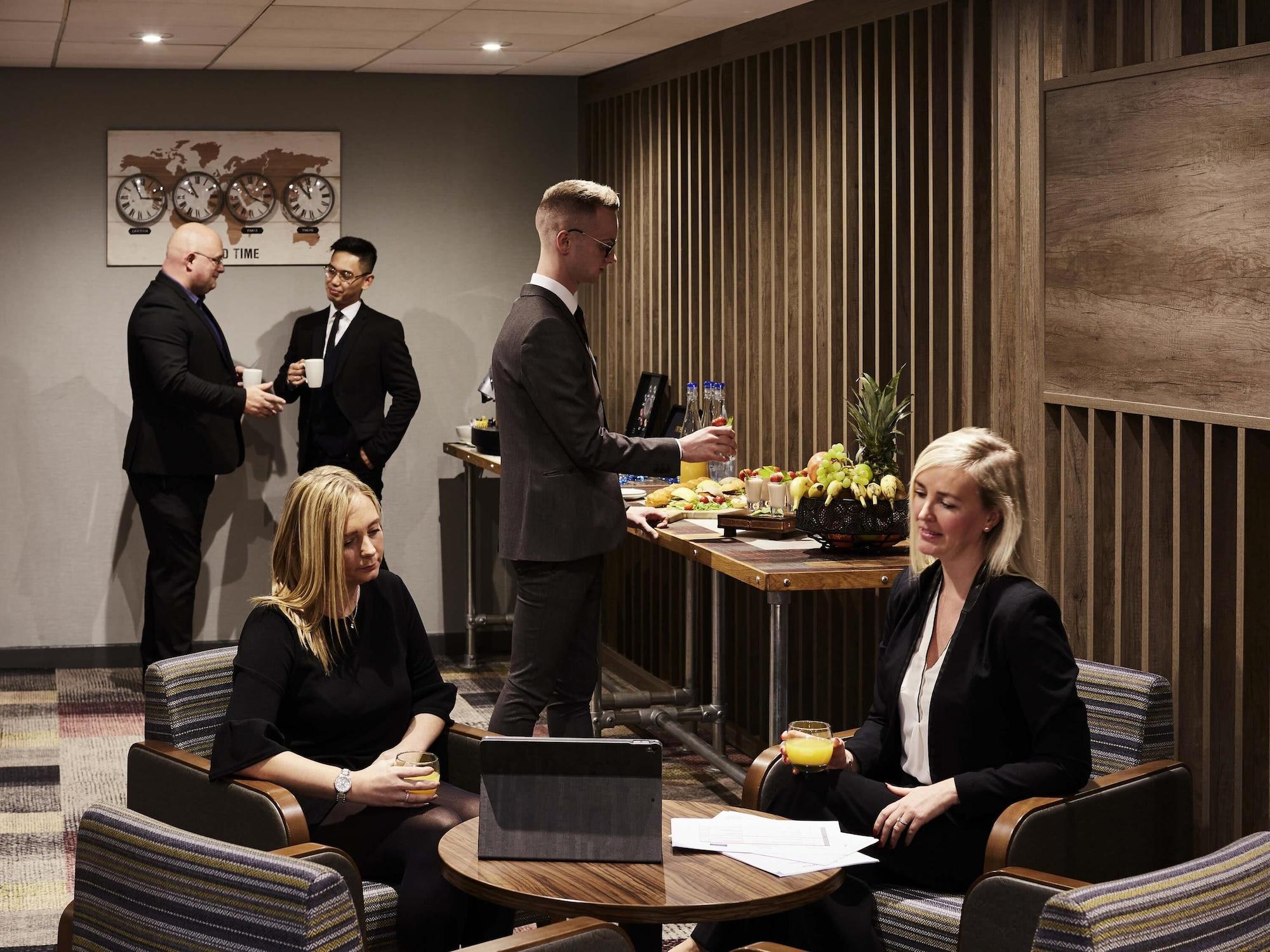 Sala de Reuniones Novotel Wolverhampton