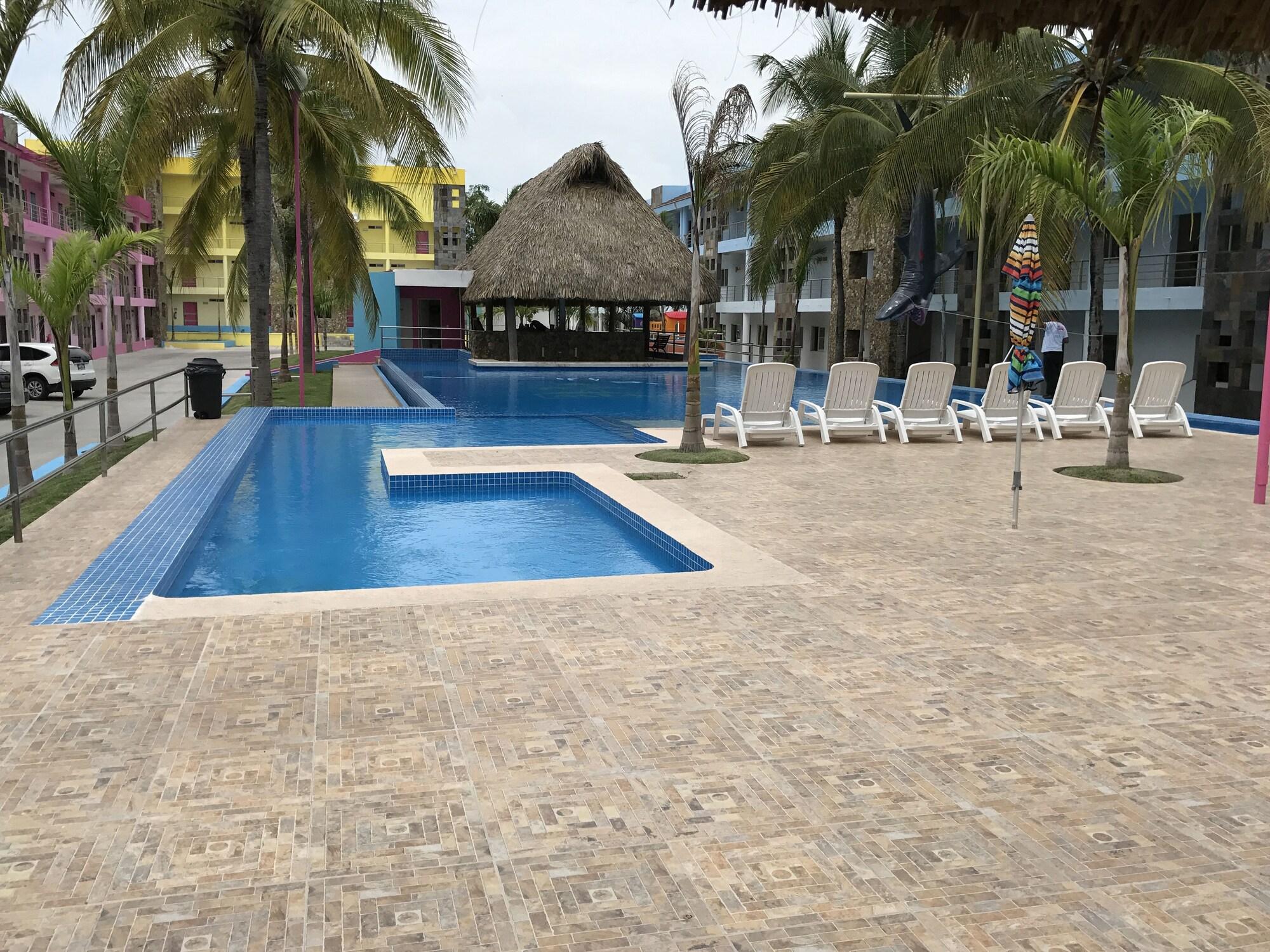 Vista Piscina Miami Inn Hotel
