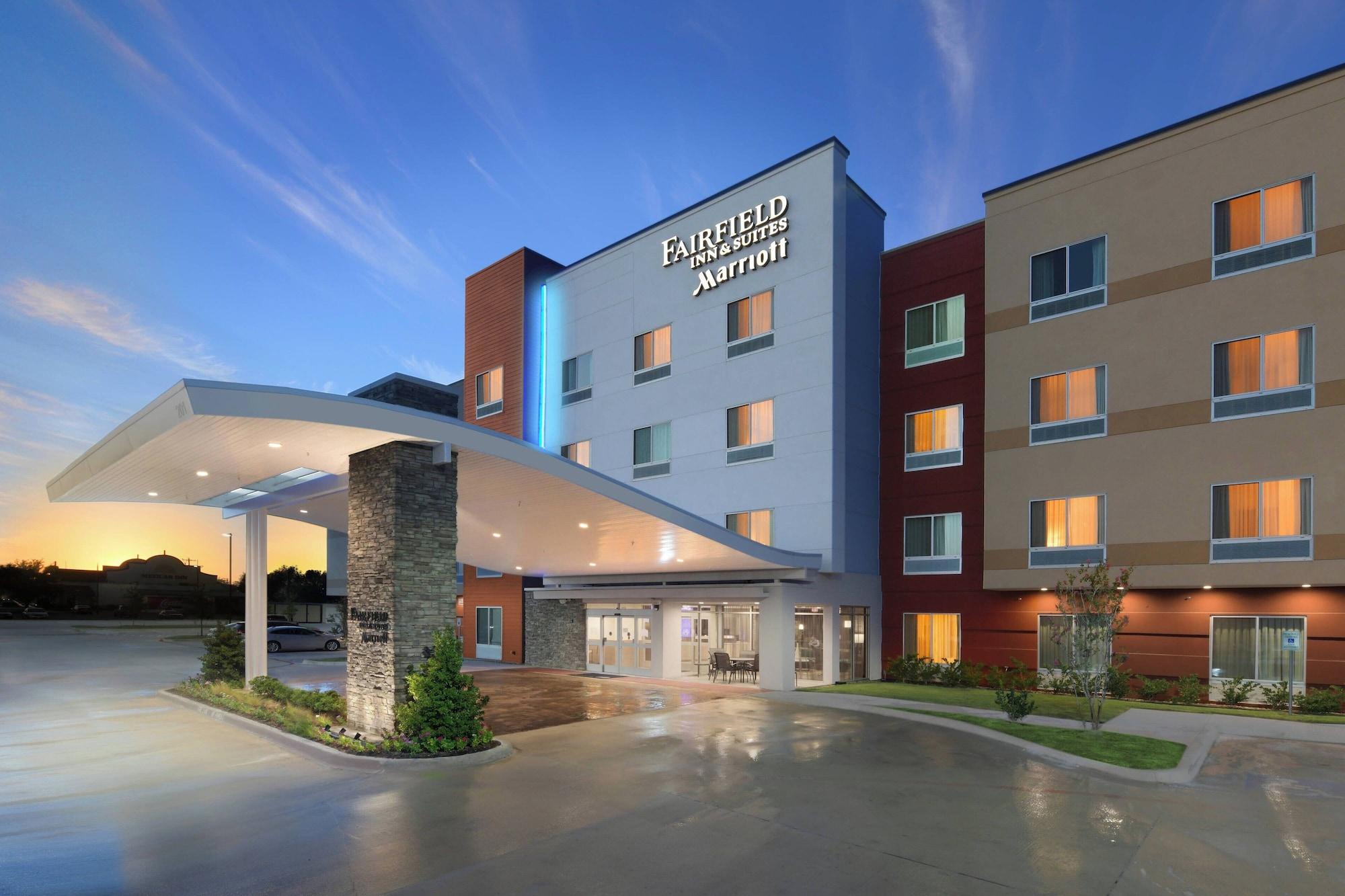 Vista Exterior Fairfield Inn & Suites by Marriott Fort Worth South/Burleson