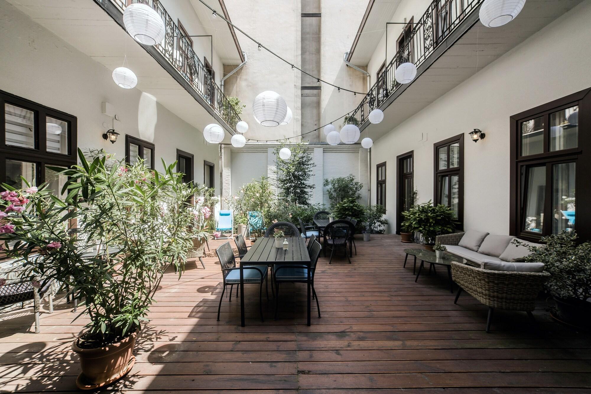 Varios House Beletage-Boutique Hotel