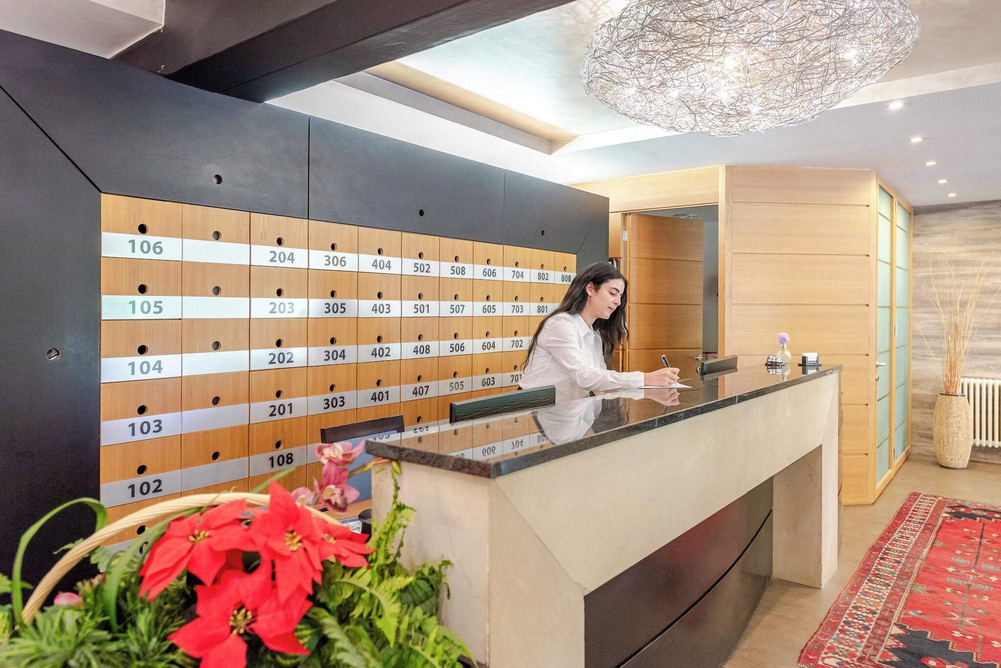 Vista Lobby Dolomiti Chalet Hotel