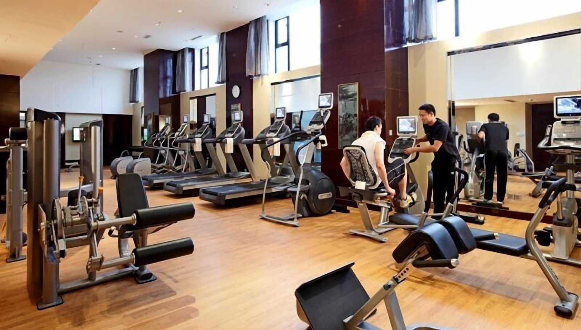 Gimnasio Crowne Plaza Chengdu Panda Garden by IHG - Near Panda Base