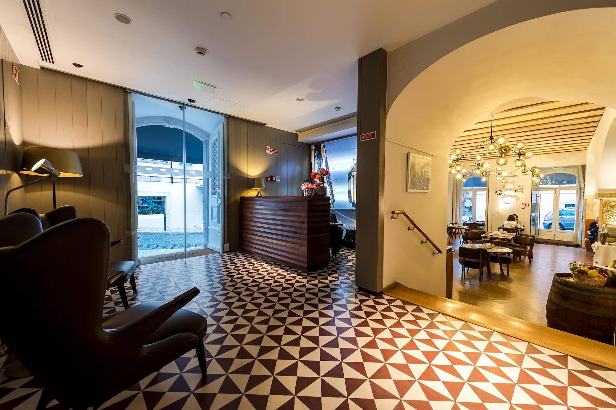 Vista Lobby Lisboa Carmo Hotel