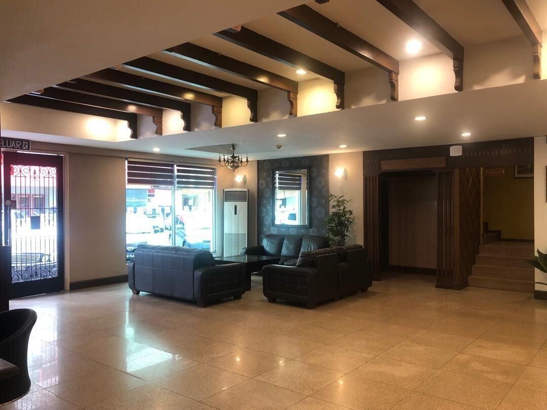 Vista Lobby Heritage Hotel