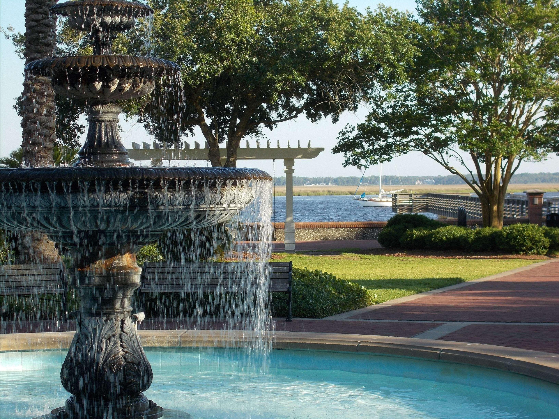 Vista Exterior SureStay Plus Hotel by Best Western St Marys Cumberland