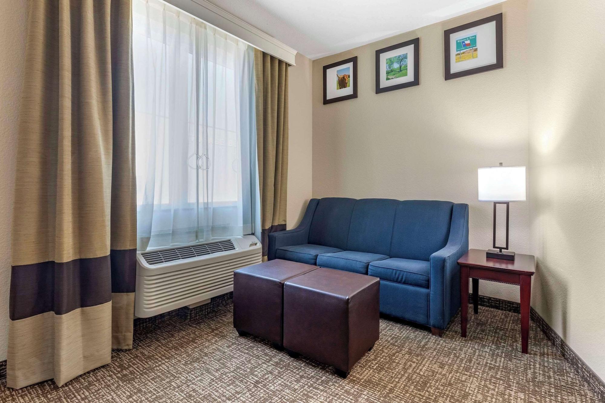 Habitación Comfort Suites Plano - Dallas North