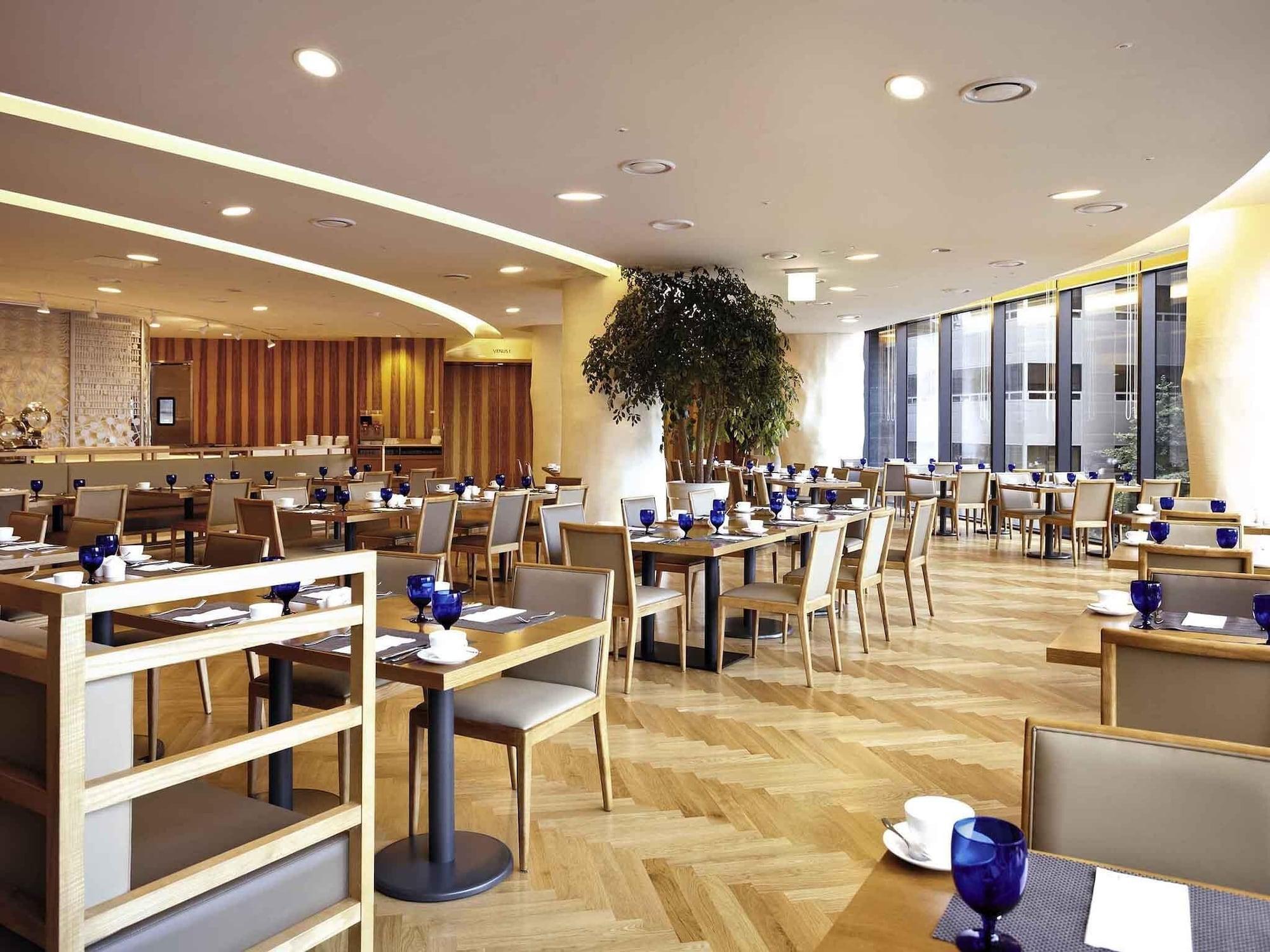 Restaurant AC Hotel by Marriott Seoul Gangnam