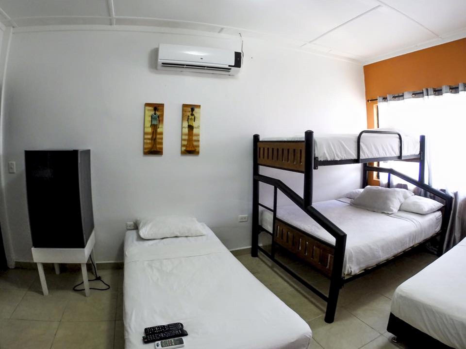 Hotel VILLA SARIE BAY