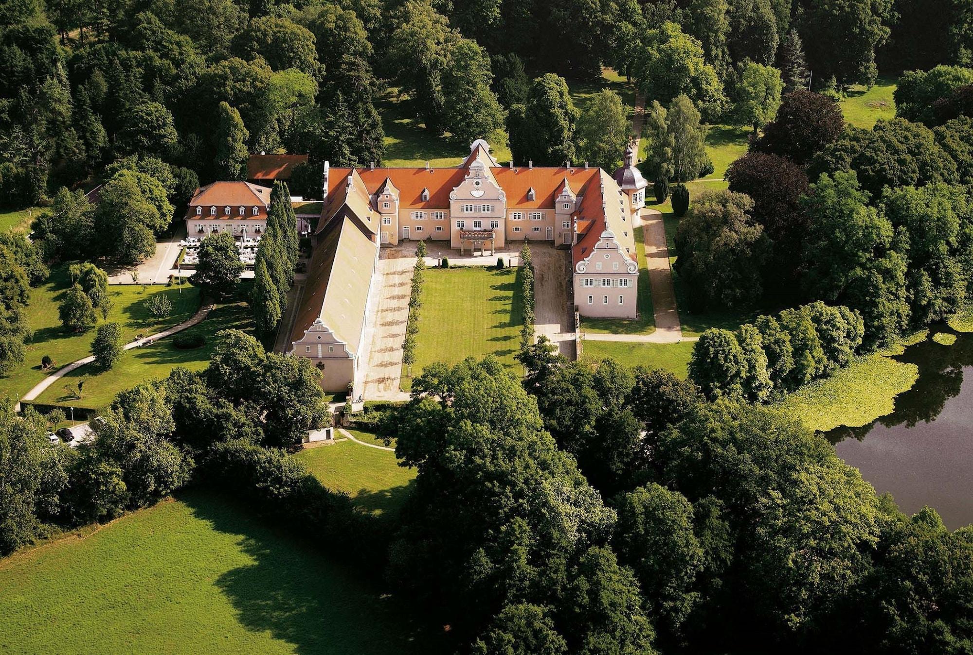 Vista Exterior Hotel Jagdschloss Kranichstein