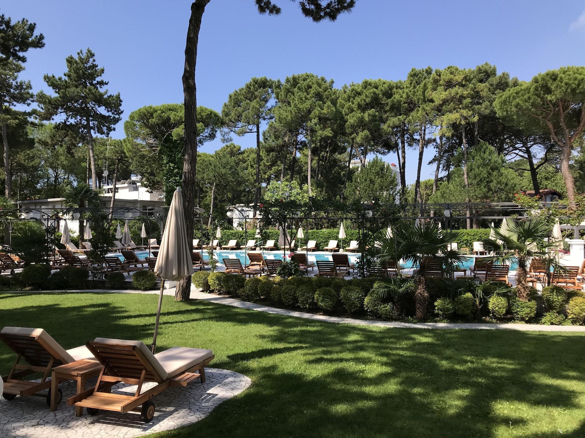 Vista Exterior Hotel Greif