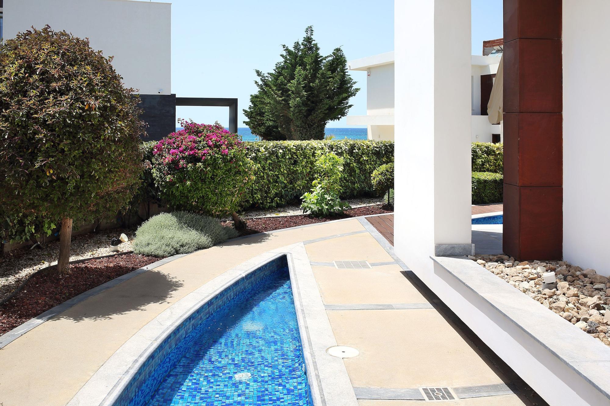 Playa Paradise Cove Beach Villas