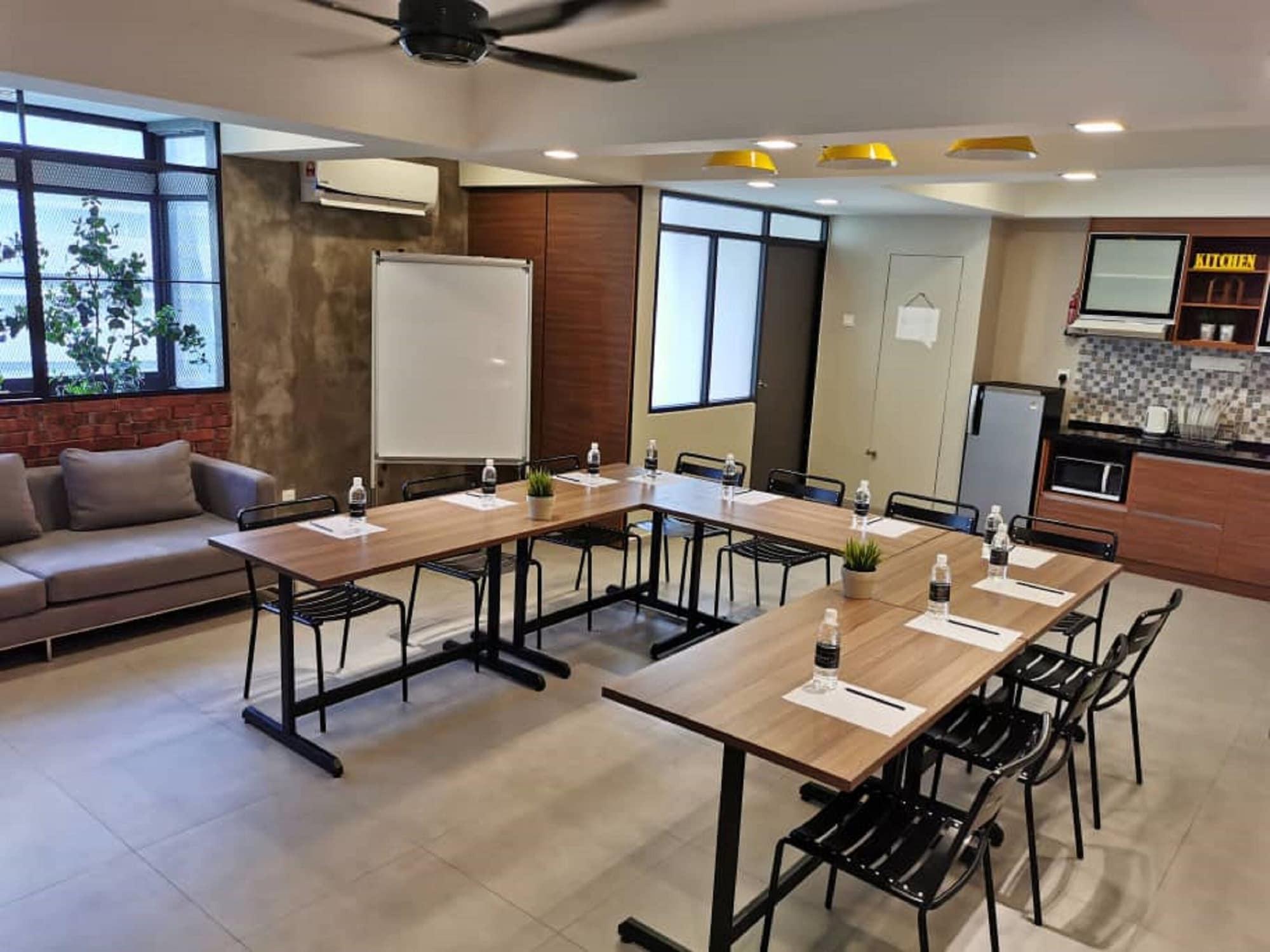 Sala de Reuniones Fahrenheit Suites Kuala Lumpur