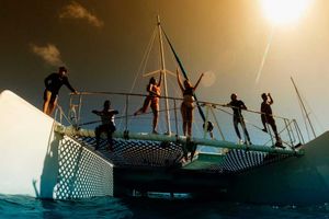 Actividad - Isla Mujeres: Catamarán con snorkel y open bar