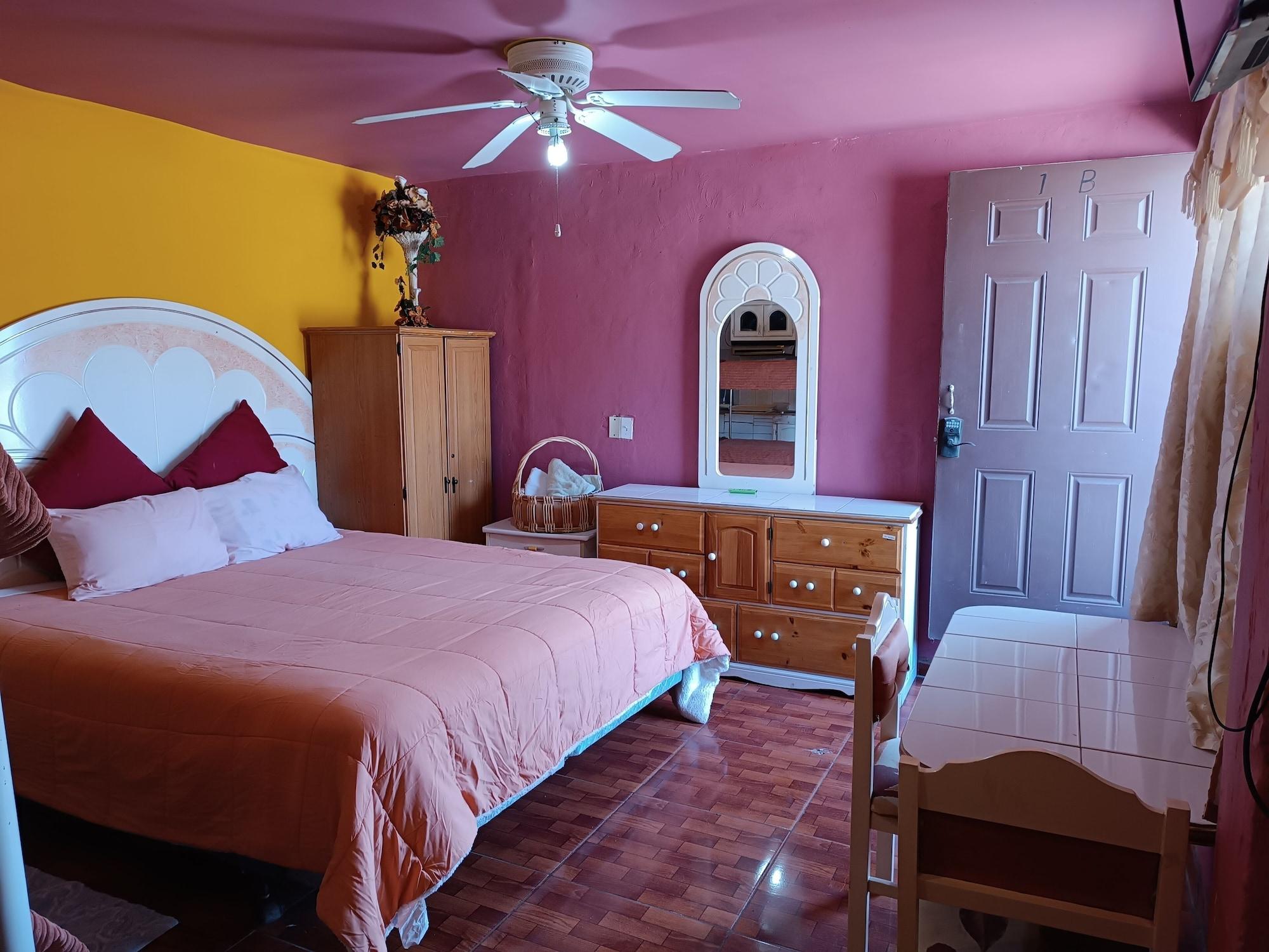 Habitación HOSPEDAJE BARATO MI CASITA DE COLORES