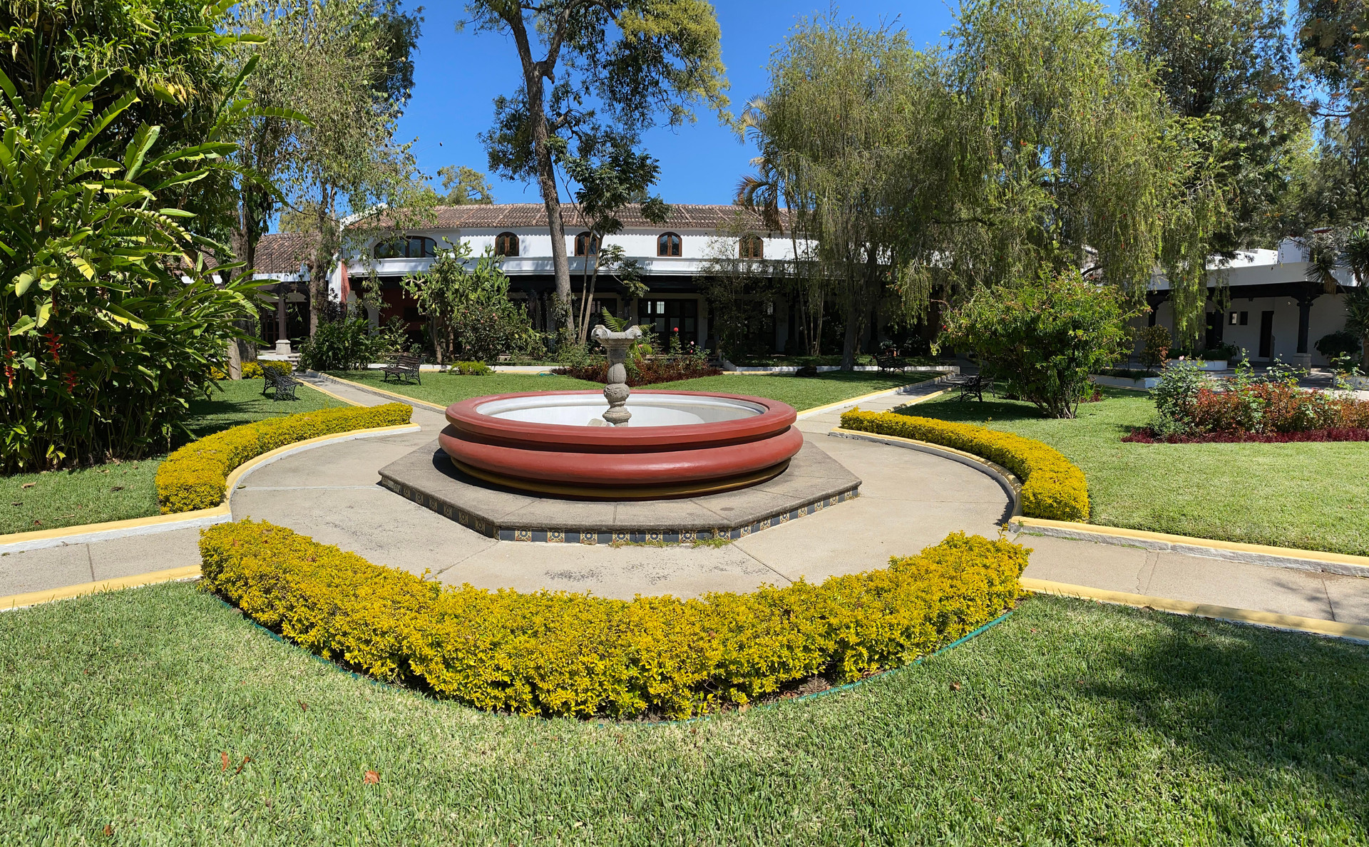 Vista Exterior Villa Colonial