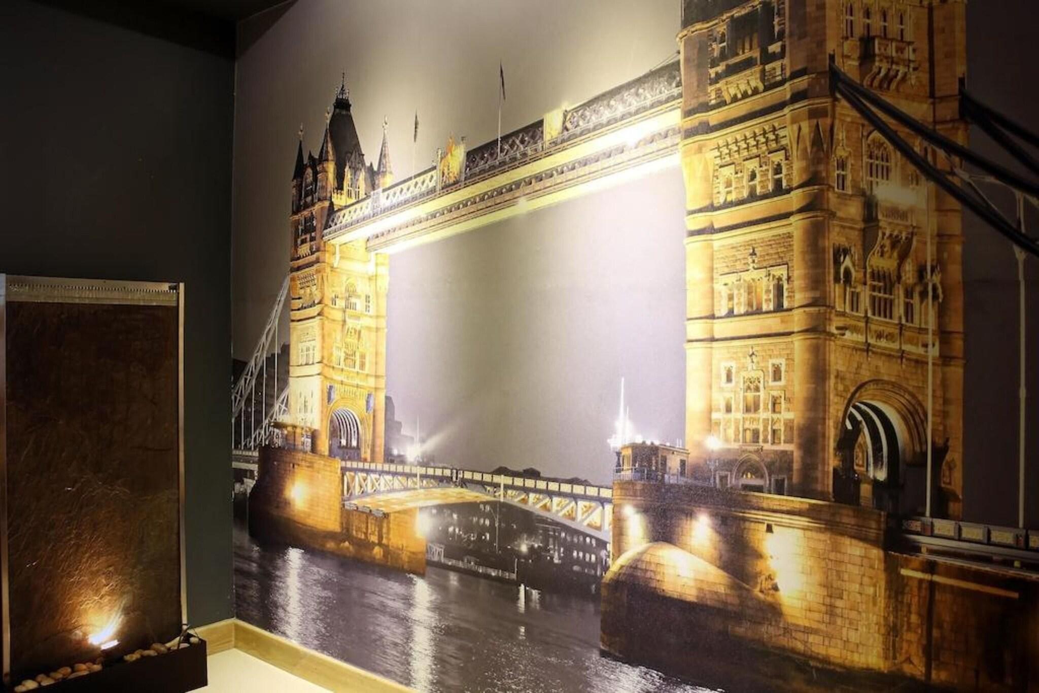 Vista Lobby Eurotraveller Hotel Premier Tower Bridge