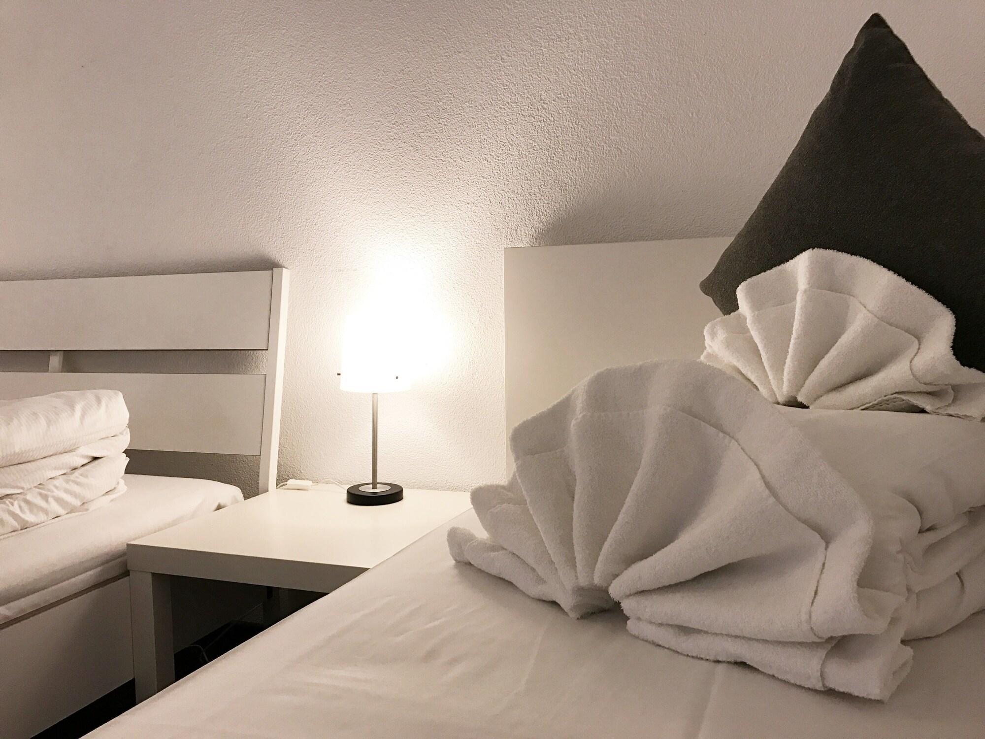 Set de Habitación INSIDE FIVE City Apartments