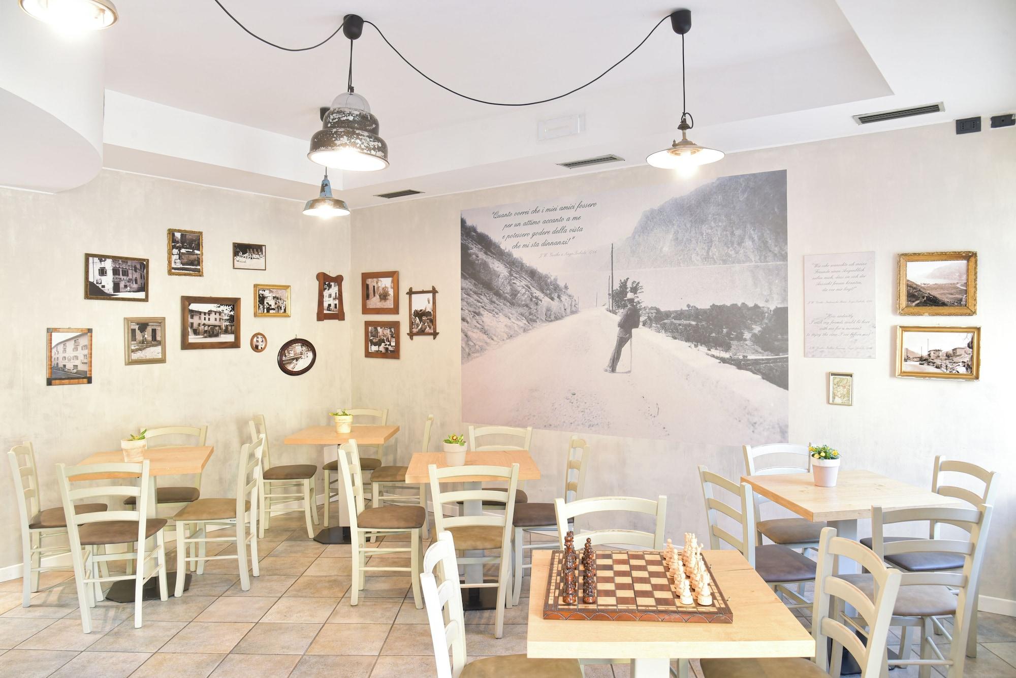 Bar/Salón epOche Hotel Zanella 1889