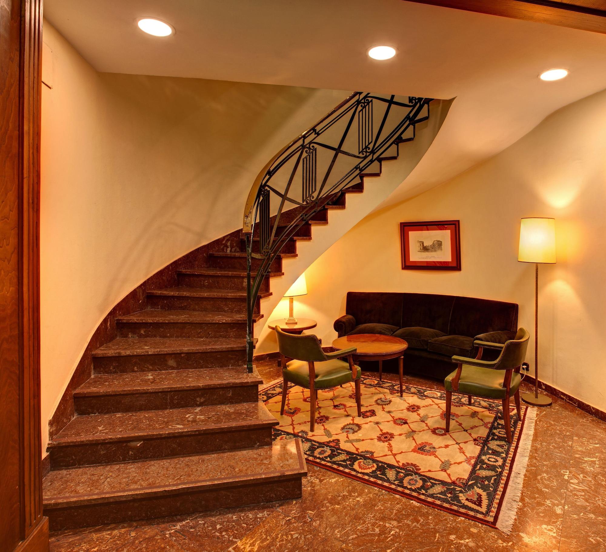 Vista Lobby Hotel Hernán Cortés