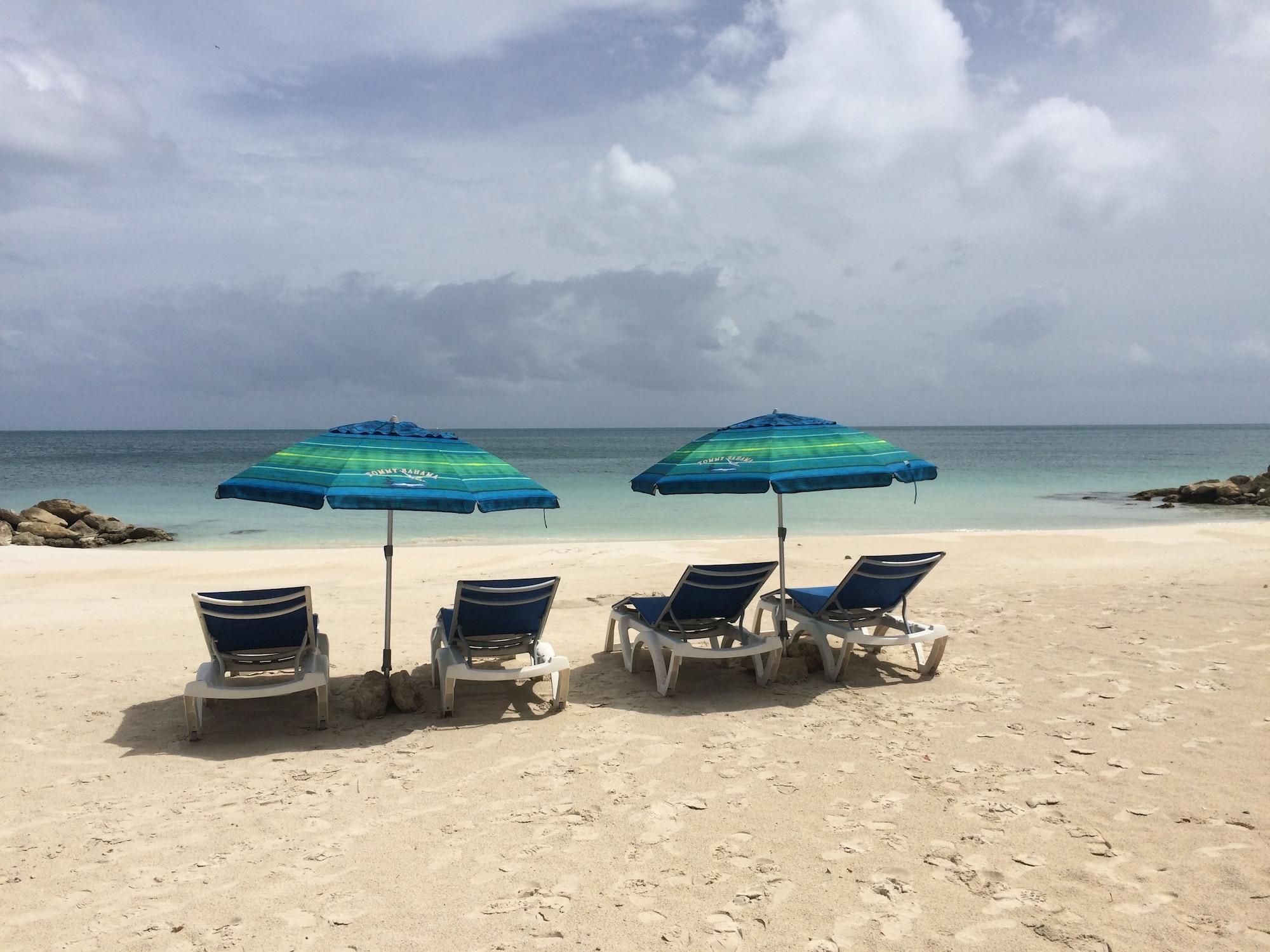 Playa Buccaneer Beach Club