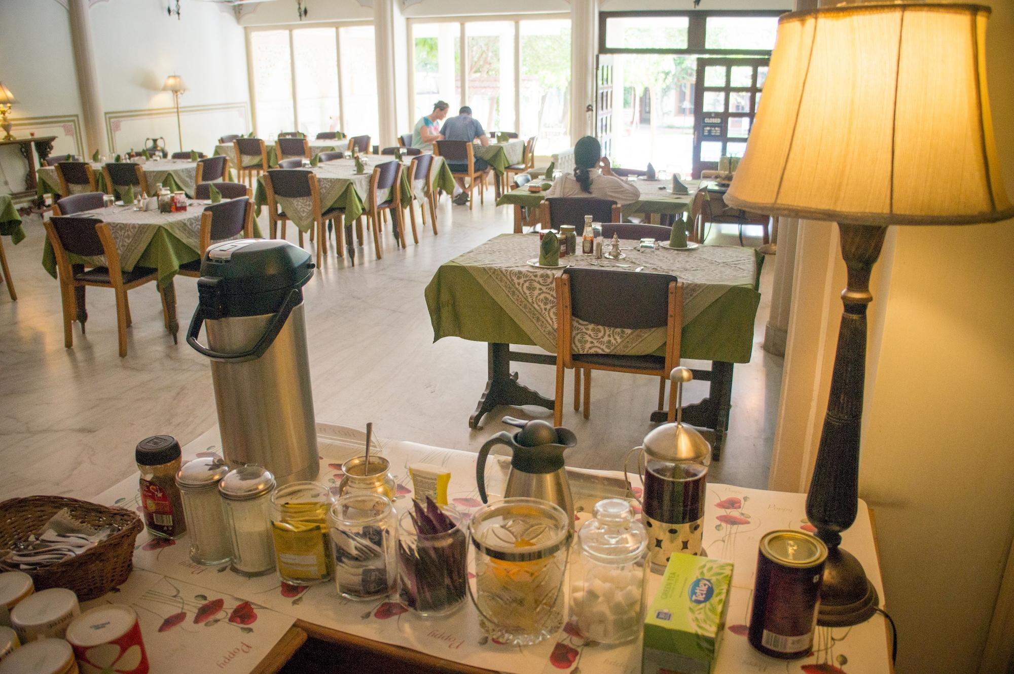 Restaurant Hotel Megh Niwas