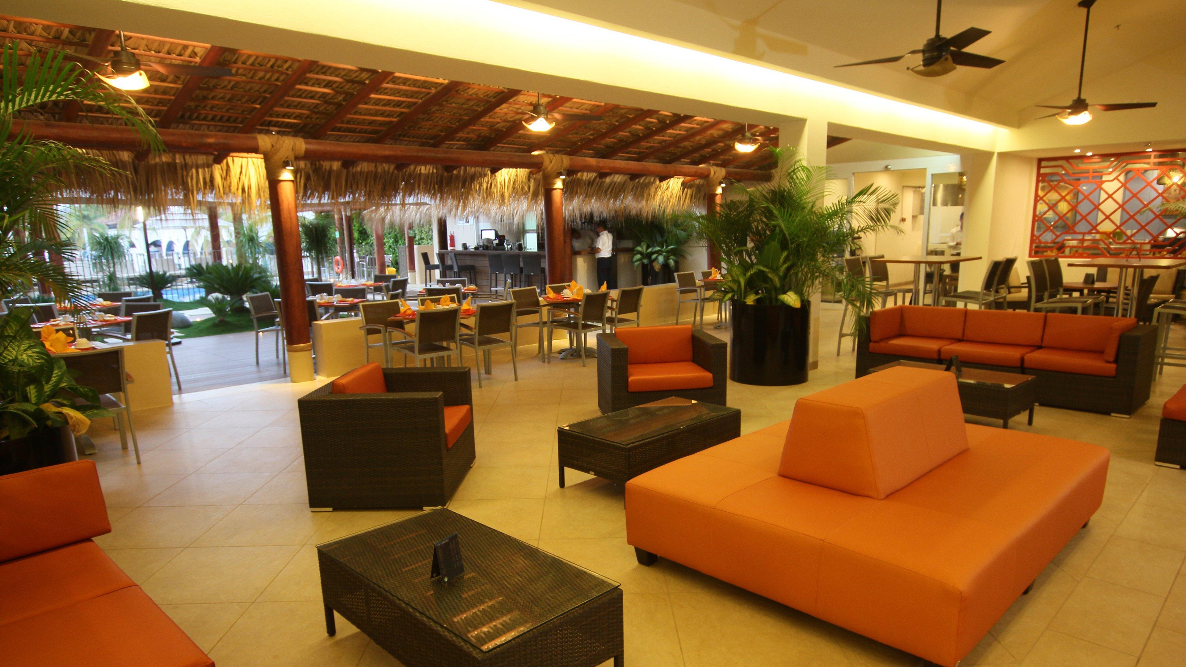 Vista Lobby Holiday Inn Huatulco by IHG