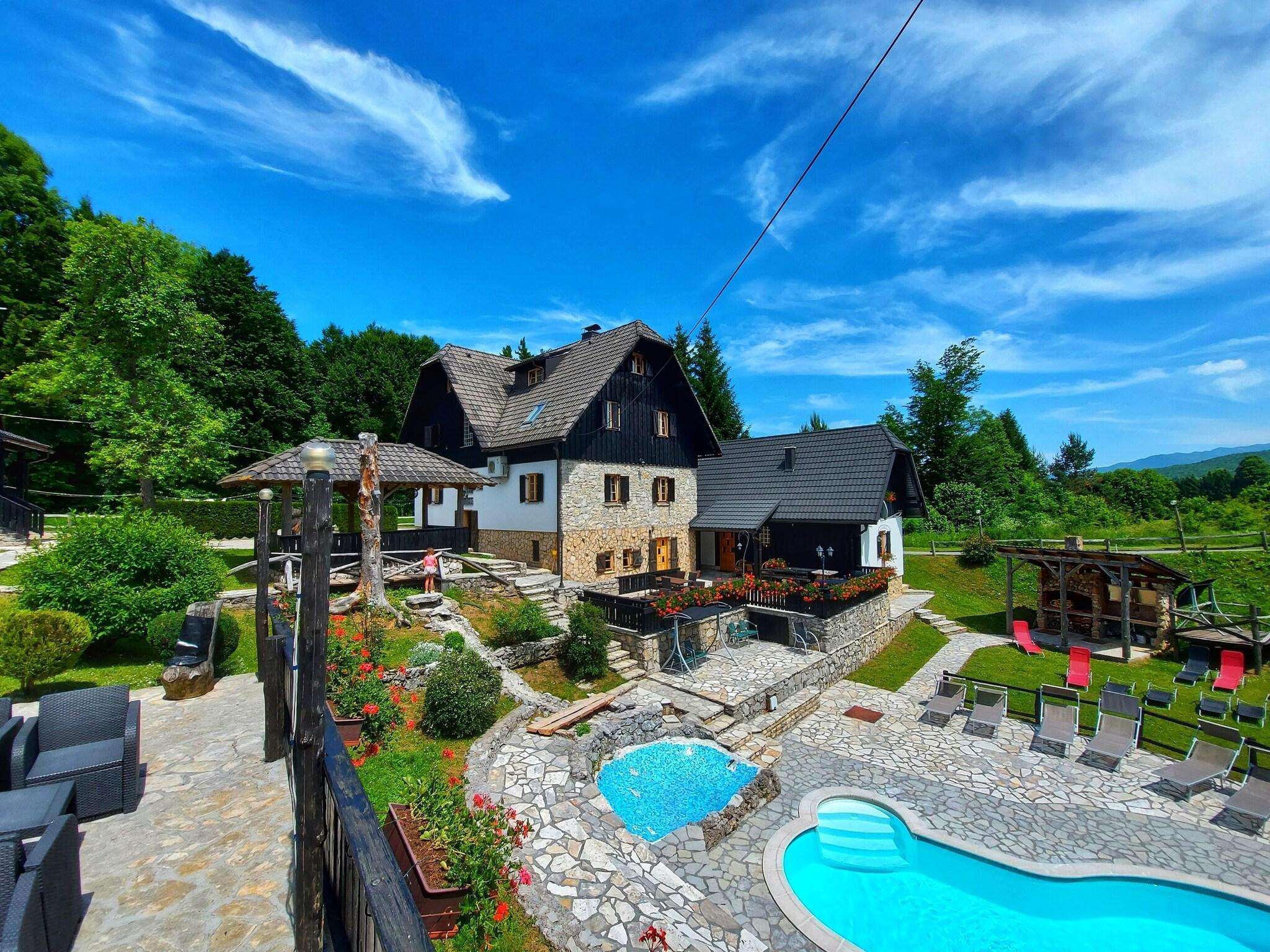 Vista Exterior Plitvice Etno House