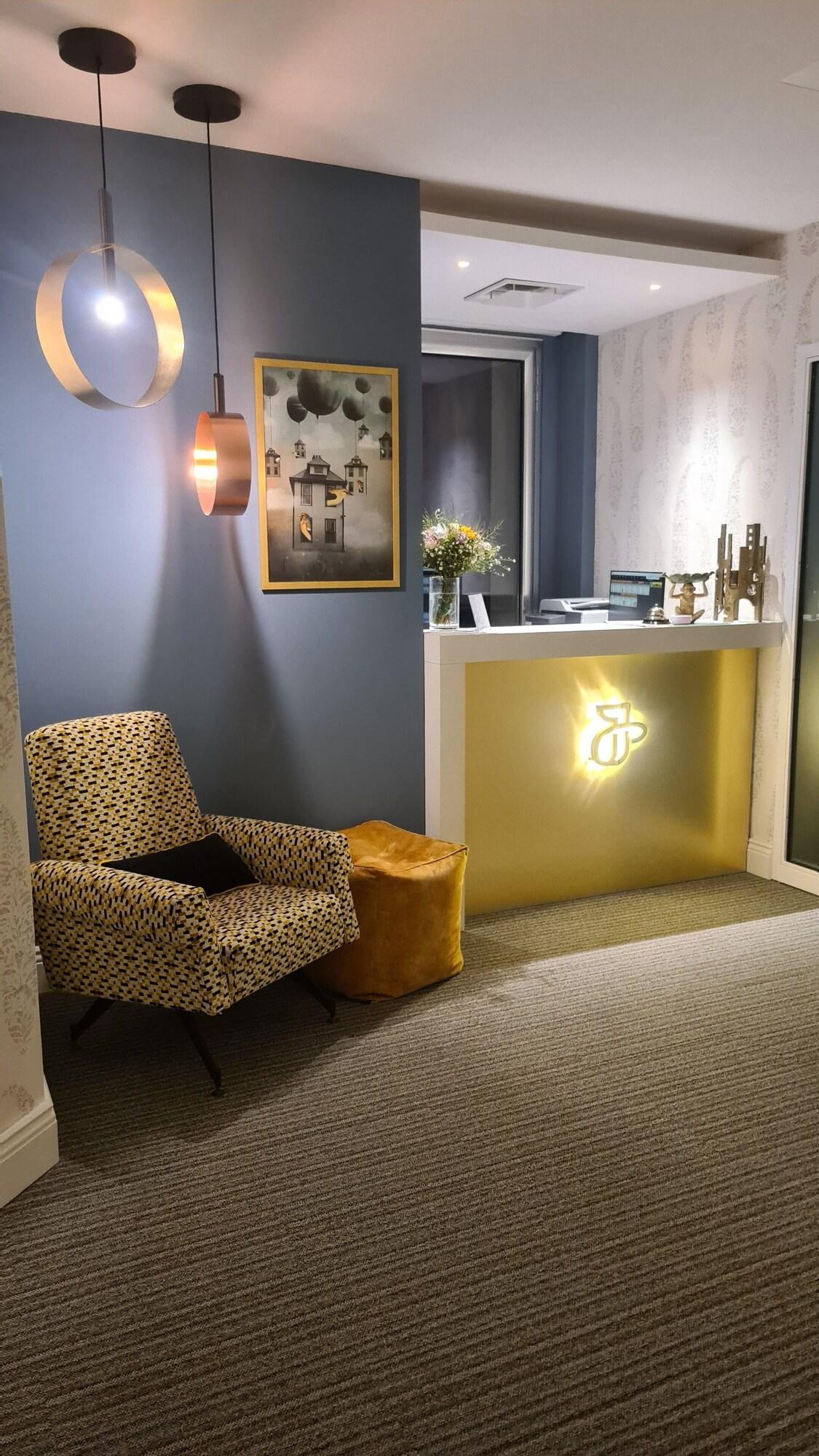 Varios Jolly Charme Suite