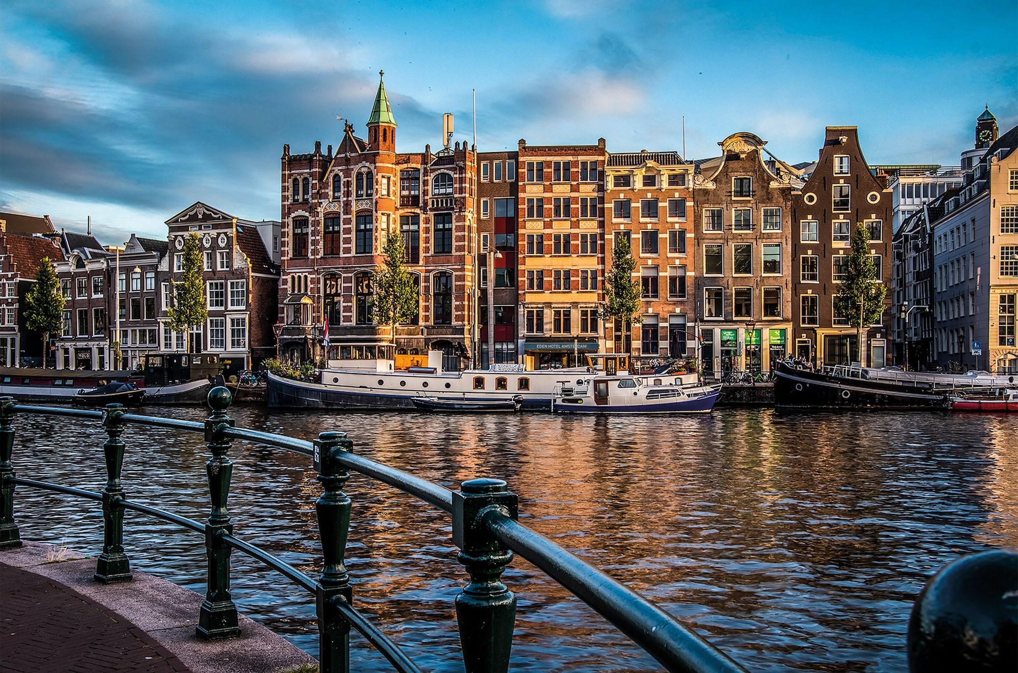 Vista Exterior Eden Hotel Amsterdam