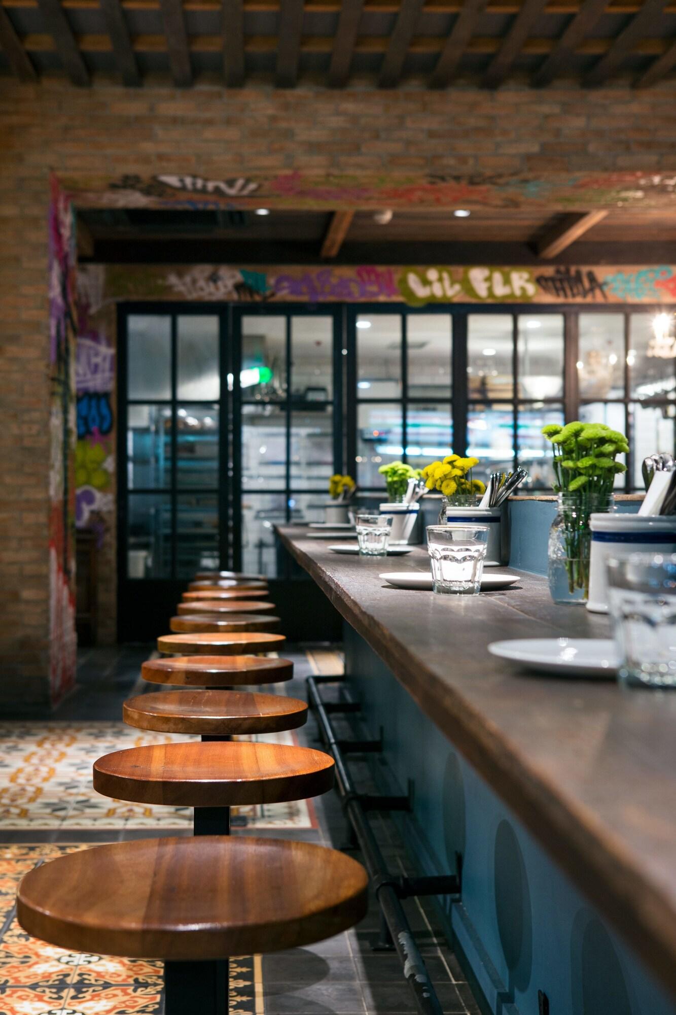 Restaurant The Sphere Serviced Residences Managed by HII